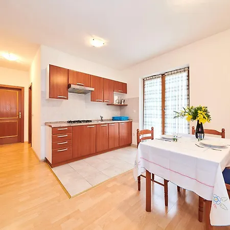 Appartments Tony * Zambratija (Istria)