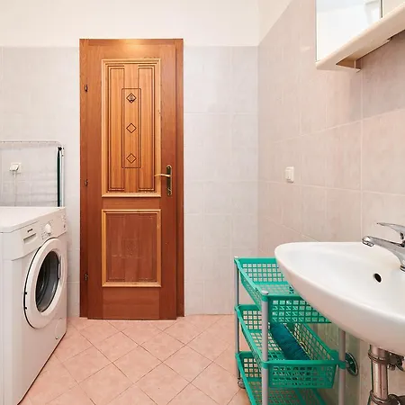 Appartments Tony * Zambratija (Istria)