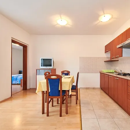 Appartments Tony * Zambratija (Istria)