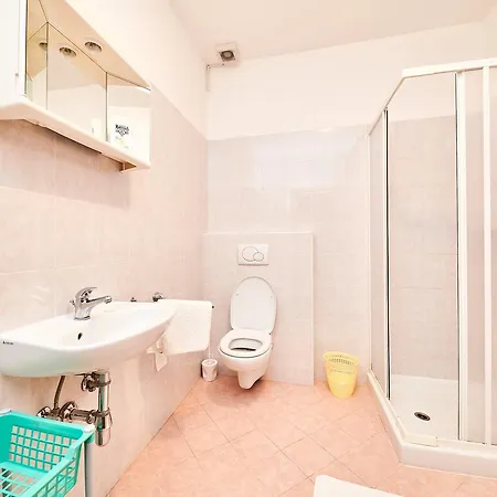 Appartments Tony * Zambratija (Istria)